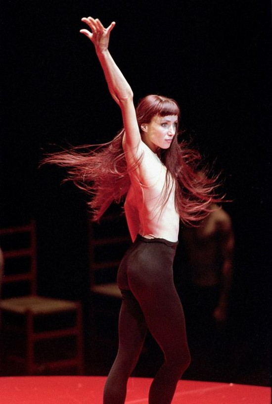 Tekstbegrip Frans, Sylvie Guillem - Béjart Boléro. La danse contemporaine. Brigitte Dulez, danseuse chorégraphe , Tekstbegrip Frans leren, Vivienne Stringa